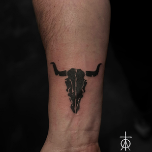 Illustrative tattoo #79229 | Tattoo Artist Claudia Fedorovici