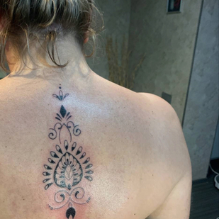 Female Black  tattoo on Back #83406 | Tattoo Artist Daniil Kyurshev