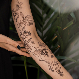 Female Black  tattoo on Sleeve #84219 | Tattoo Artist Anna Novitskaya