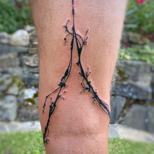 Male Black Abstract tattoo on Leg #85750 | Tattoo Artist May
