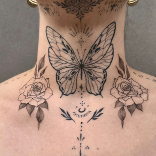 Male Black Fineline tattoo on Neck #85772 | Tattoo Artist Saskia Patrice