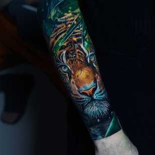 Male Color Realism tattoo on Forearm #84267 | Tattoo Artist Andrey Indigo