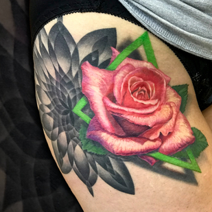 Female Color Realism tattoo on Thigh #88145 | Tattoo Artist Evgeniy Bobin