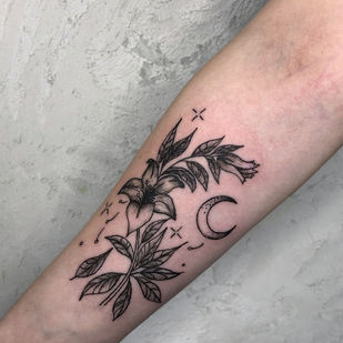 Female Black Whipshading tattoo on Forearm #83949 | Tattoo Artist Gulyaeva Victoria