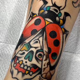Female Color  tattoo on Shin #88719 | Tattoo Artist Nikita Radeckiy