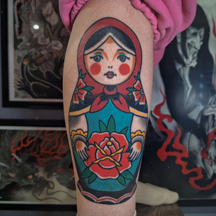 Female Color  tattoo on Shin #86166 | Tattoo Artist Roma Dober