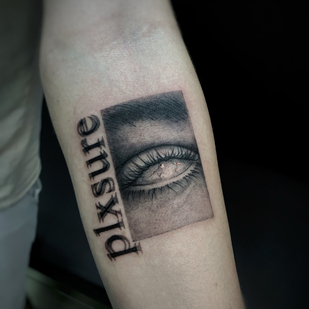 Male Black and Grey Micro realism tattoo on Forearm #86312 | Tattoo Artist Ulya Aubhoov