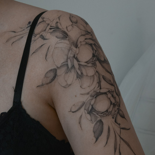 Female Black  tattoo on Shoulder #96918 | Tattoo Artist Sergeeva Tattoo