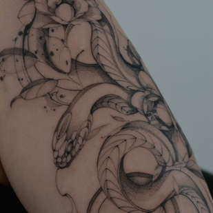 Female Black Graphic tattoo on Shoulder #96921 | Tattoo Artist Sergeeva Tattoo