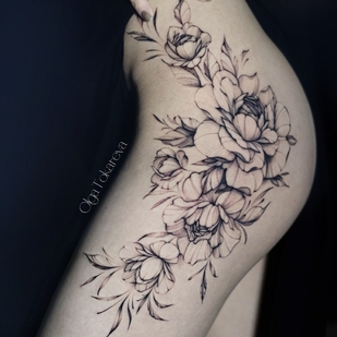 Female Black Fineline tattoo on Thigh #101880 | Tattoo Artist Olga Tokareva