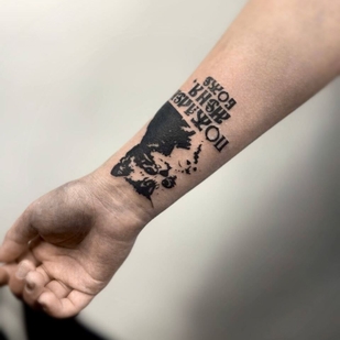 Female  Blackwork tattoo #93178 | Tattoo Artist GRAN