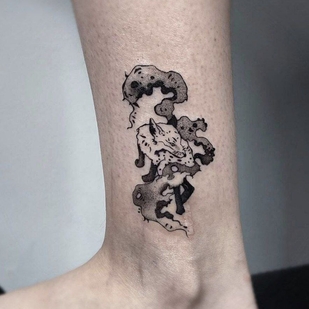 Female Black Author's Style tattoo on Shin #93181 | Tattoo Artist GRAN