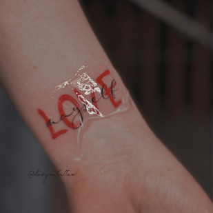 Female Color Minimalism tattoo on Wrist #96849 | Tattoo Artist Dariya Salmanova