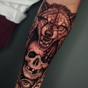 Male Black Realism tattoo on Forearm #97557 | Tattoo Artist Javier Camargo