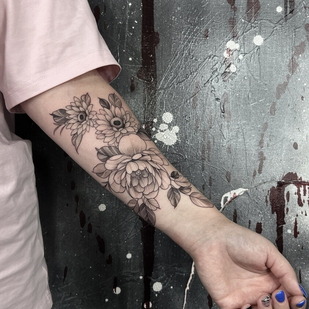 Female Black and Grey Graphic tattoo on Forearm #98136 | Tattoo Artist Aleksandr Kuchin