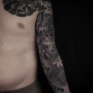 Male Black and Grey Japanese tattoo on Sleeve #94487 | Tattoo Artist ROMAN MIGURA