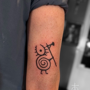 Blackwork tattoo #101030 | Tattoo Artist Claudia Fedorovici