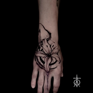 Black and Grey Abstract tattoo #103315 | Tattoo Artist Claudia Fedorovici