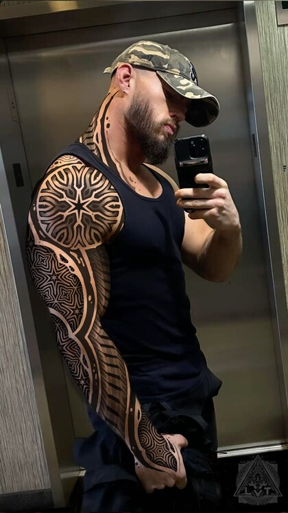 Tattoo Idea #101197 Tattoo Artist Ioann Leo ( LEO-VAN )