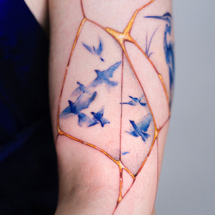 Female Color Freehand tattoo #92525 | Tattoo Artist Tatuaggi di Porcellana