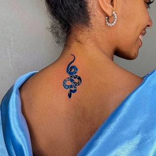 Female Color  tattoo on Neck #92641 | Tattoo Artist Tatuaggi di Porcellana