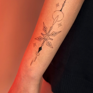 Female Black Geometric tattoo on Forearm #99466 | Tattoo Artist Valeriya Ranio