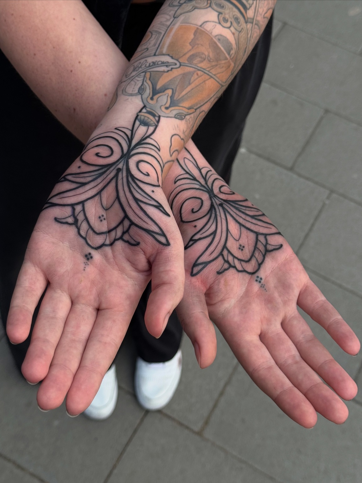 Beyond Placement: Frederik Heil and the Symbolic Language of Palm Tattoos