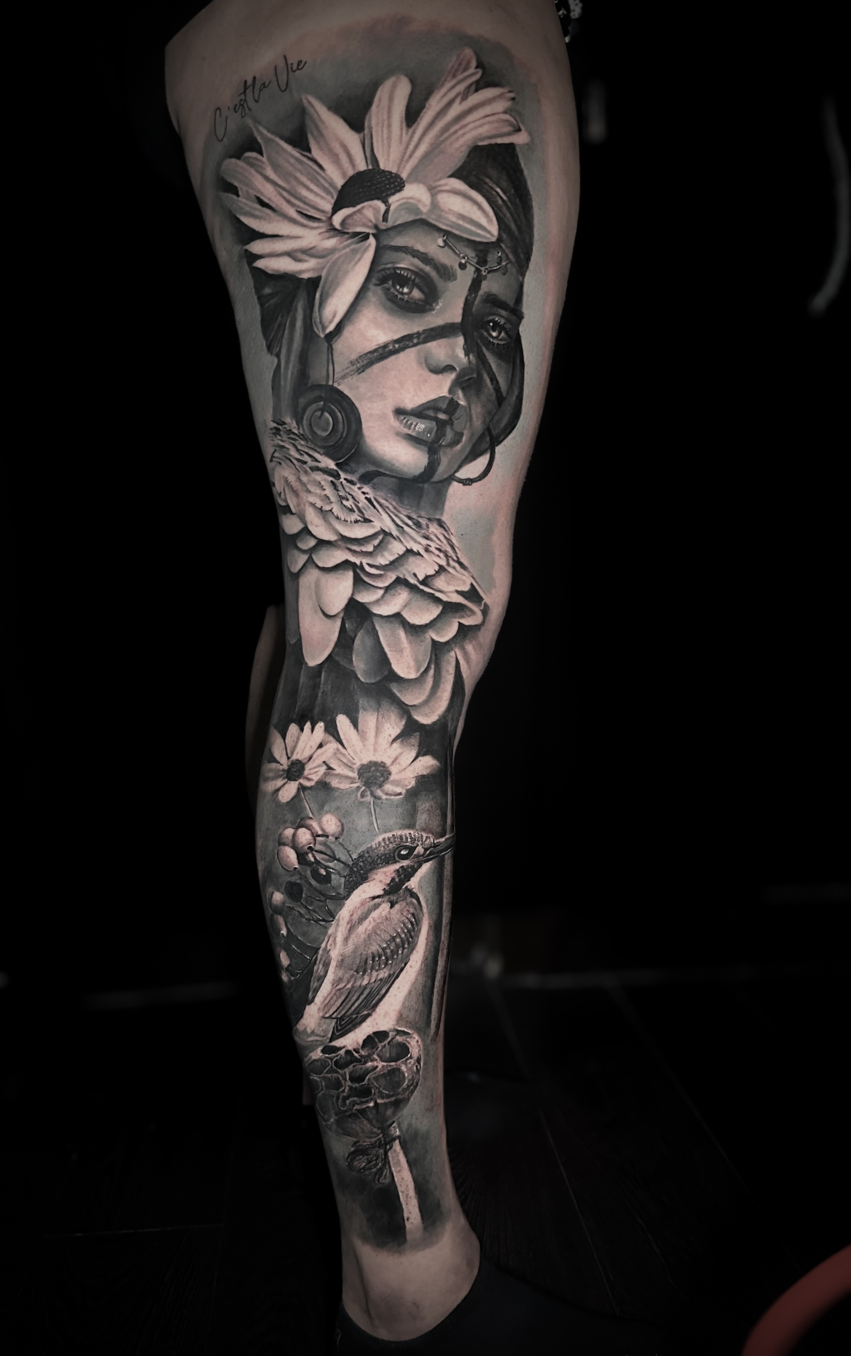 Black & Grey Realism tattoo by Belén