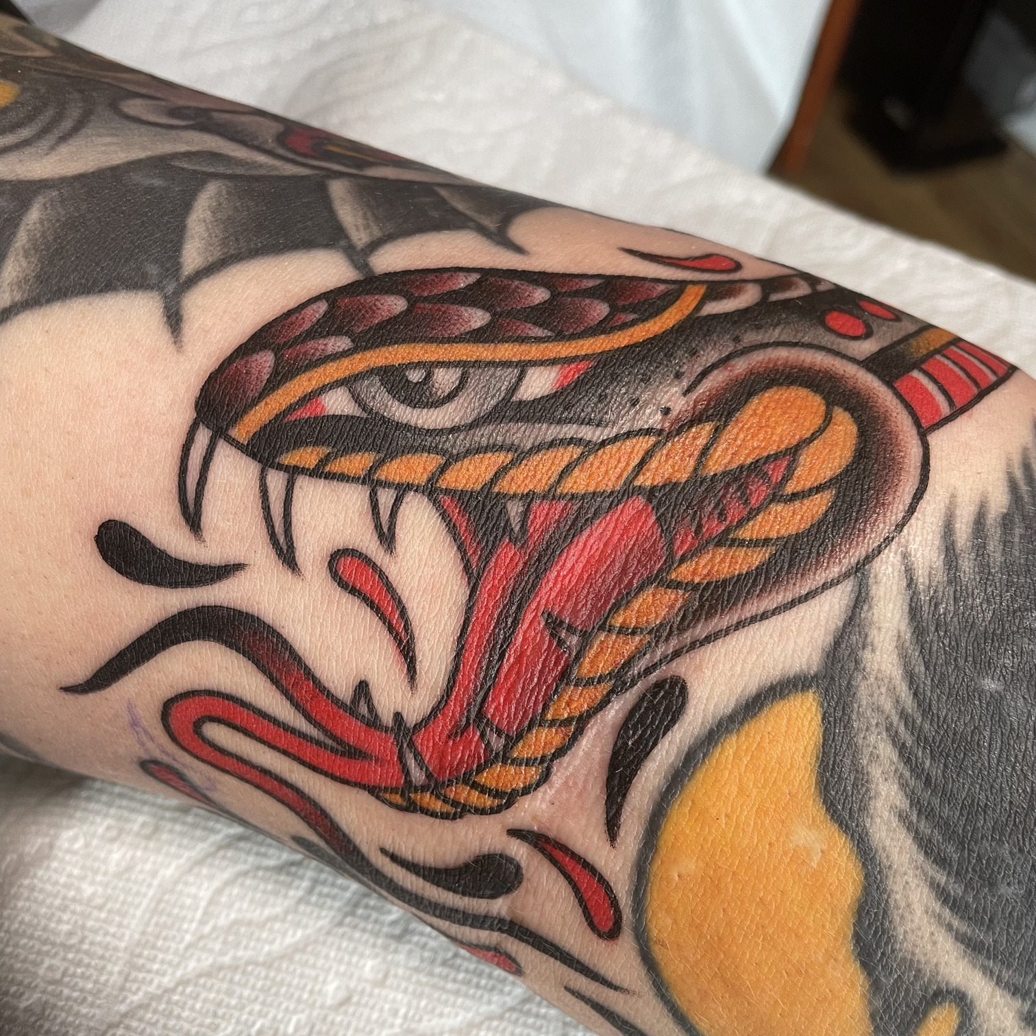 Традиционная татуировка от Tom Lortie