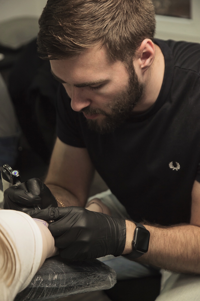 tattoo srtist Maxim Pishunov