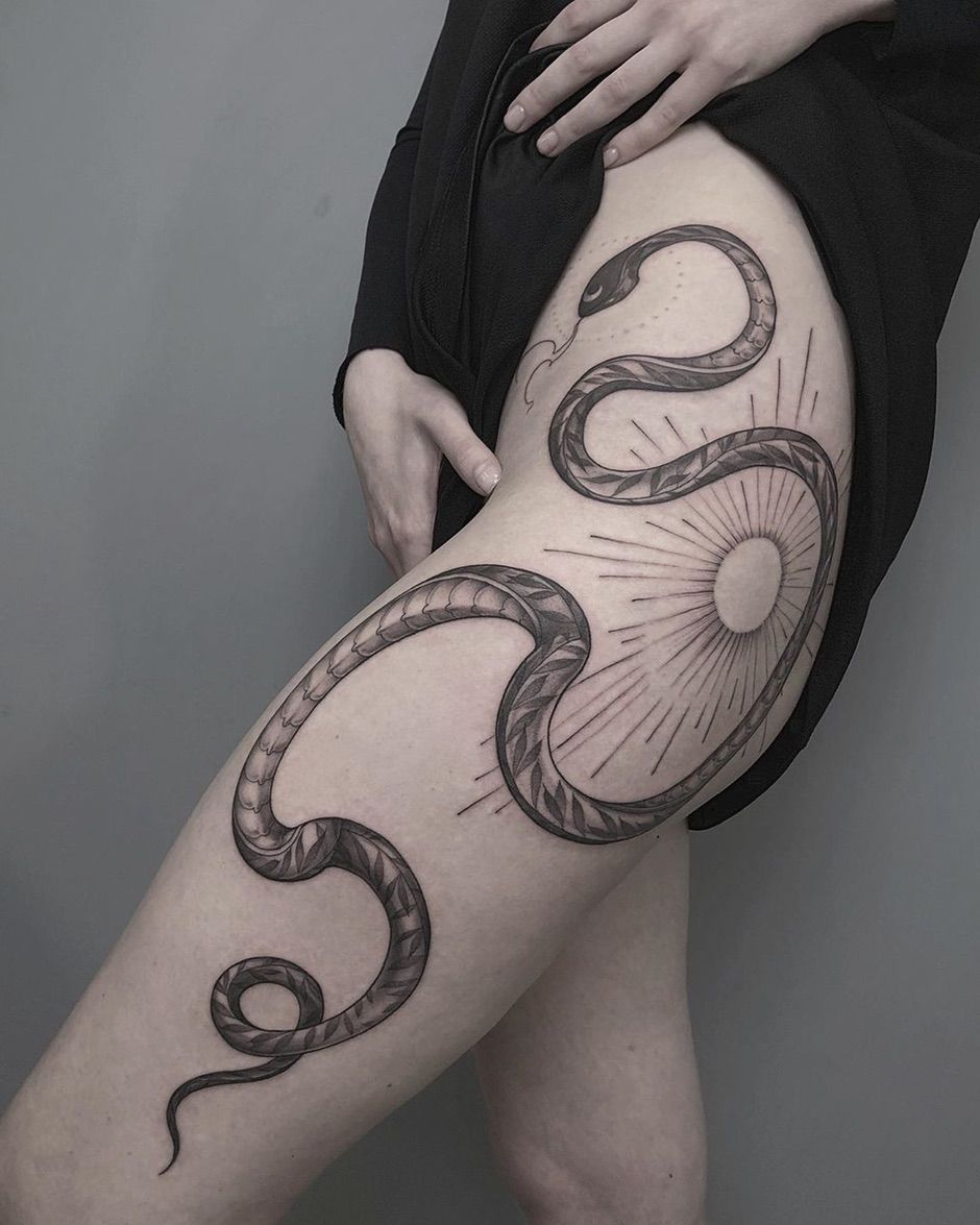 Tattoo artist Zhenya Remova, black design tattoo, graphics | Russia