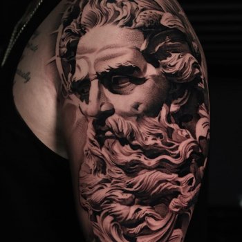 Artista del tatuaje Fabiano Nogarolli