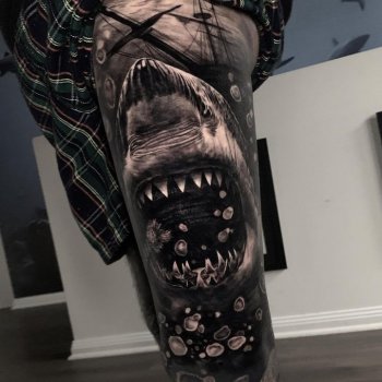 Artista del tatuaje Dylan Weber