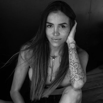 Artista del tatuaje Ирина Шмаринова