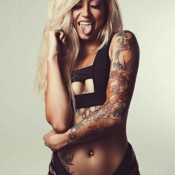 Modelo de tatuajes Allison Green