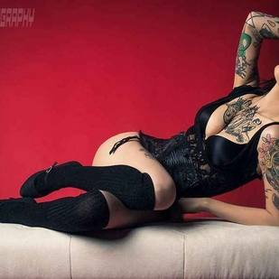 🔥 Fotos sensuales, portafolio de modelo  #6524 Modelo de tatuajes Karla Blackburn
