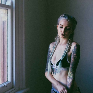 🔥 Fotos sensuales, portafolio de modelo  #6186 Modelo de tatuajes Kimberry Behets