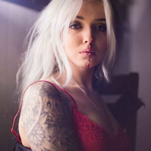 🔥 Fotos sensuales, portafolio de modelo  #5938 Modelo de tatuajes Riley Alessandra