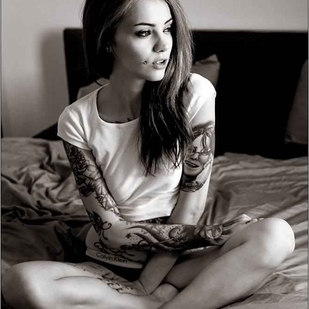 🔥 Fotos sensuales, portafolio de modelo  #6102 Modelo de tatuajes Jackie Janzer