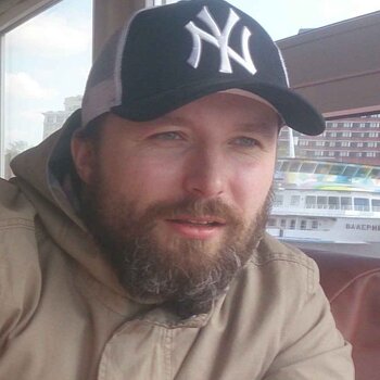 Artista del tatuaje zotoff_tattoo