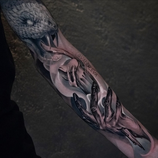 Masculino Negro y Gris Surrealismo tatuaje en Manga #61121 | Tattoo Artist Lera Valer_eva