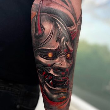 Artista del tatuaje Filip Rajkovic
