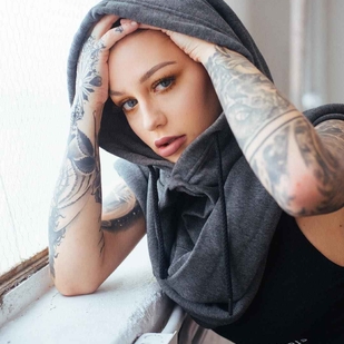 🔥 Fotos sensuales, portafolio de modelo  #9392 Modelo de tatuajes Samii Ryan