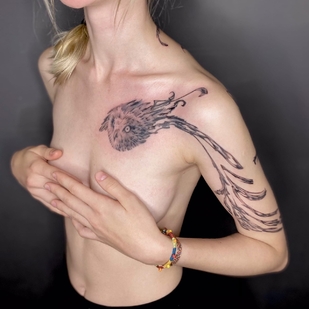 Femenino Negro Vanguardista tatuaje en Hombro #54675 | Tattoo Artist Mary Nepostaeva