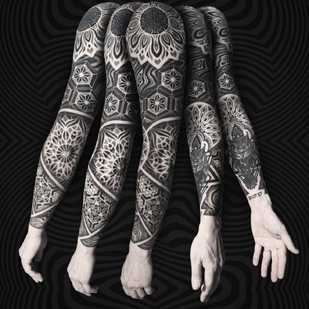 Masculino Negro y Gris Ornamental tatuaje en Manga #67718 | Tattoo Artist Sergey Tymkiv