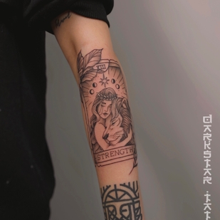 Femenino Negro Gráfico tatuaje en Antebrazo #67809 | Tattoo Artist Dmitry Gerasimchuk