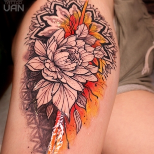 Femenino Color  tatuaje en Muslo #67833 | Tattoo Artist Ioann Leo ( LEO-VAN )