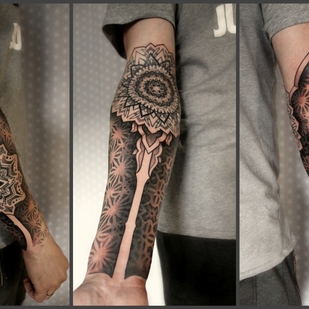 Masculino Negro y Gris Ornamental tatuaje en Antebrazo #68054 | Tattoo Artist Ioann Leo ( LEO-VAN )