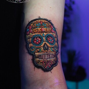 Artista del tatuaje patchtattoos.cr