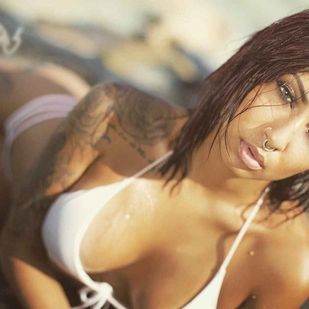 🔥 Fotos sensuales, portafolio de modelo  #951 Modelo de tatuajes Kesia Anaya